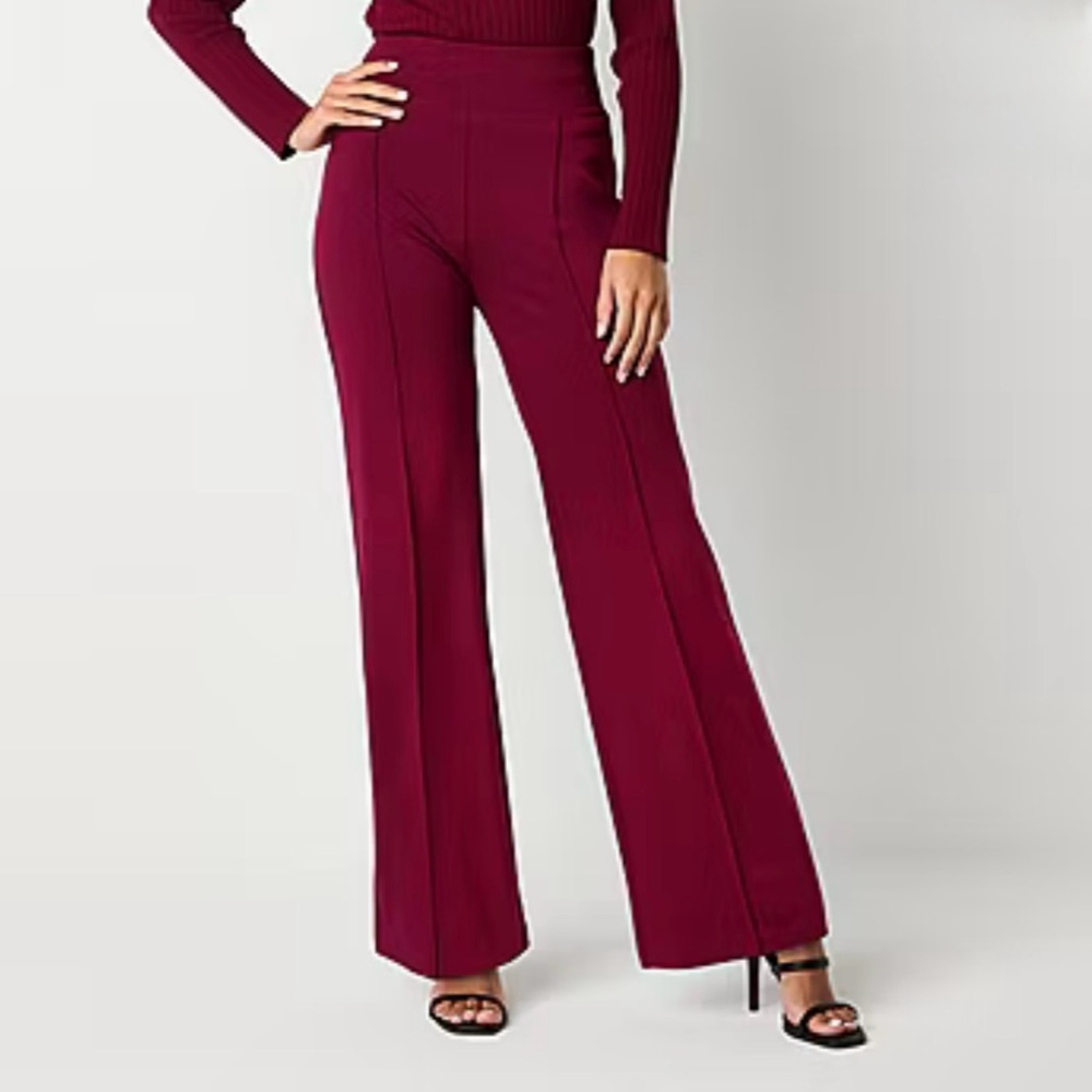 Gorgeous burgundy wide leg stretchy high rise pants career professional work